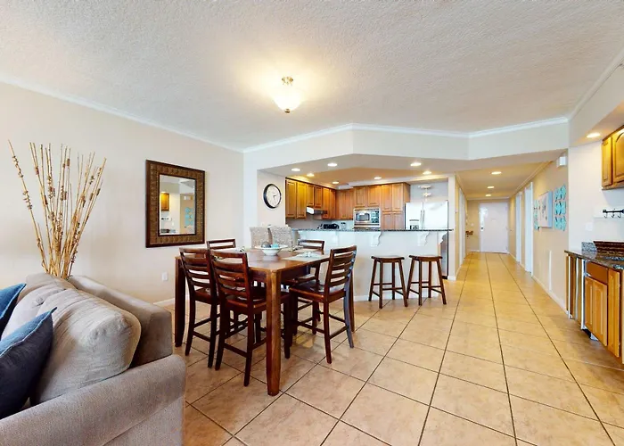 Holiday home Close To The Colonnades Stellar Gulf-front Gem Pool Sauna Gym *